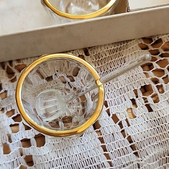 Vintage Gold Tone Rimmed Salt Cellar Set Of 8 With 7 Spoons - Picture 5 of 9